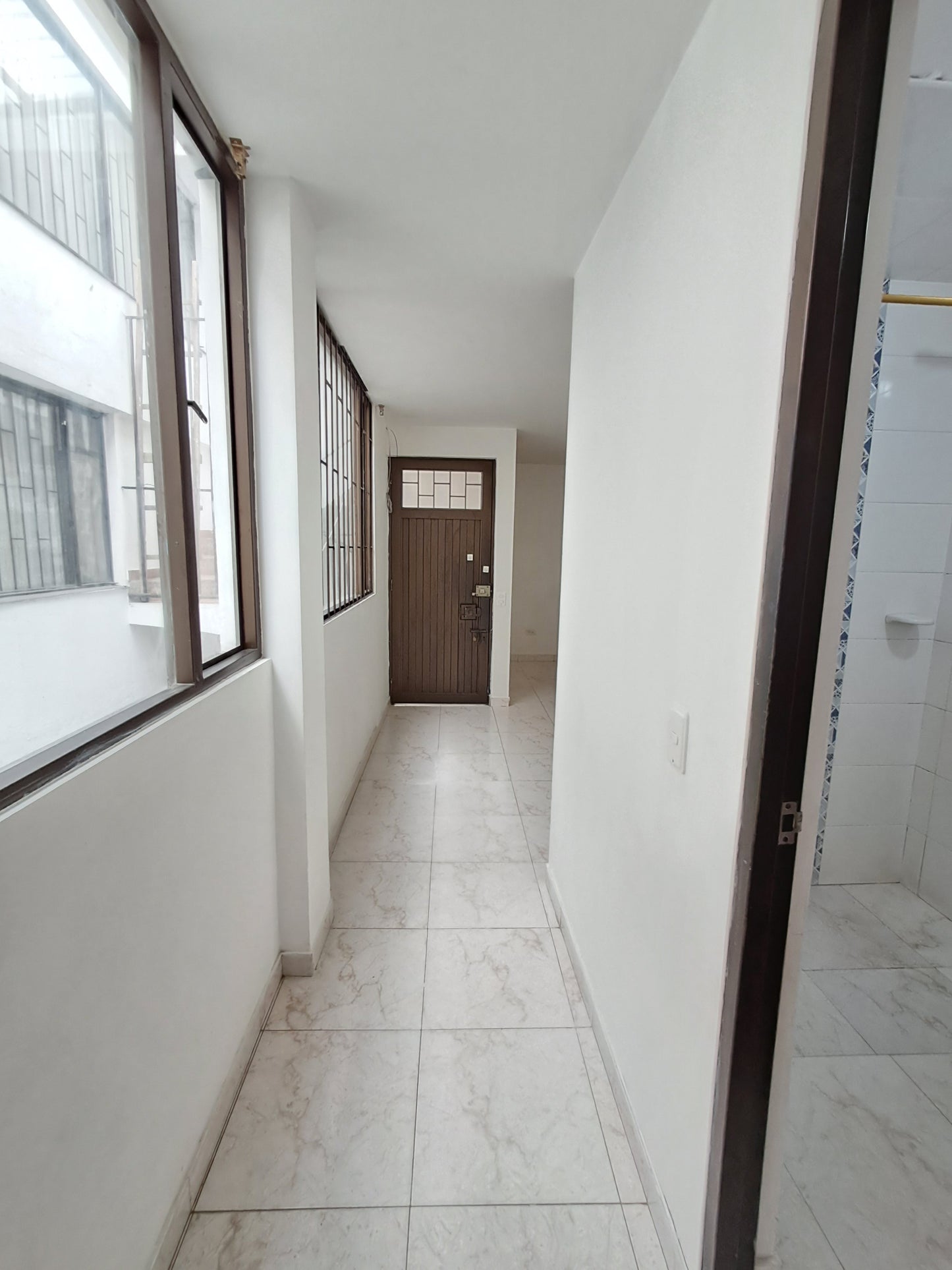 ARRIENDO APARTAESTUDIO EN CIUDAD JARDIN