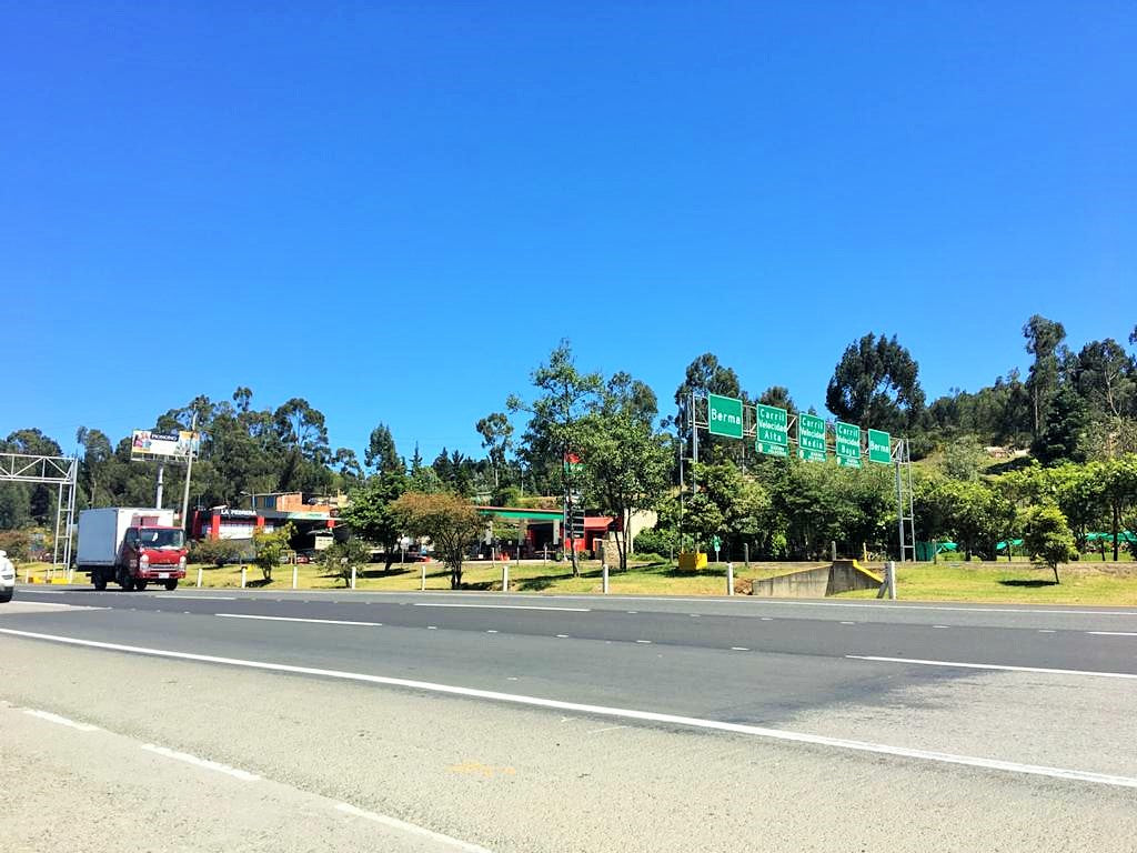 233-725 Vendo LOTE Vía Sopo AUTOPISTA NORTE