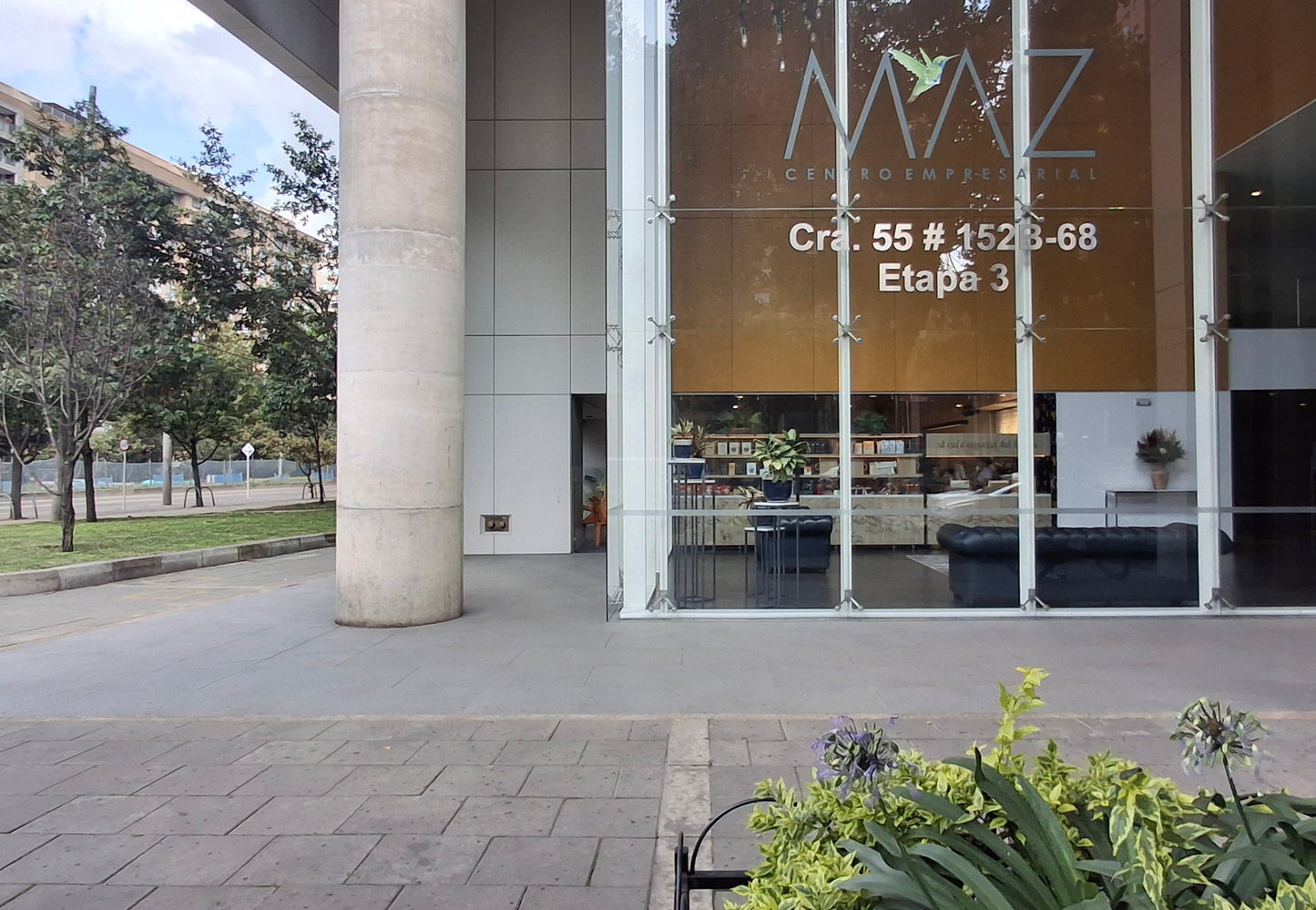 Oficina en Arriendo Centro Empresarial Maz