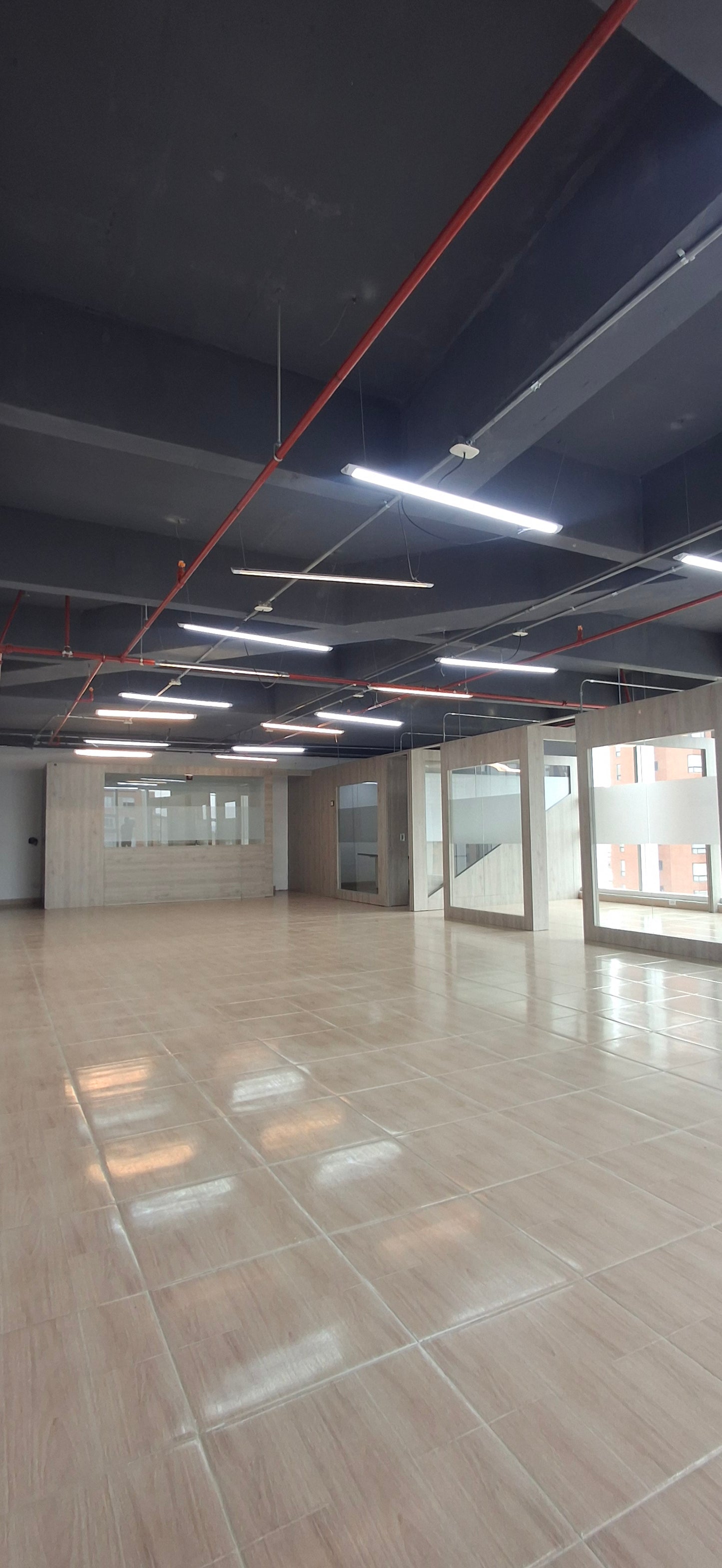 Oficina en Arriendo Centro Empresarial Maz