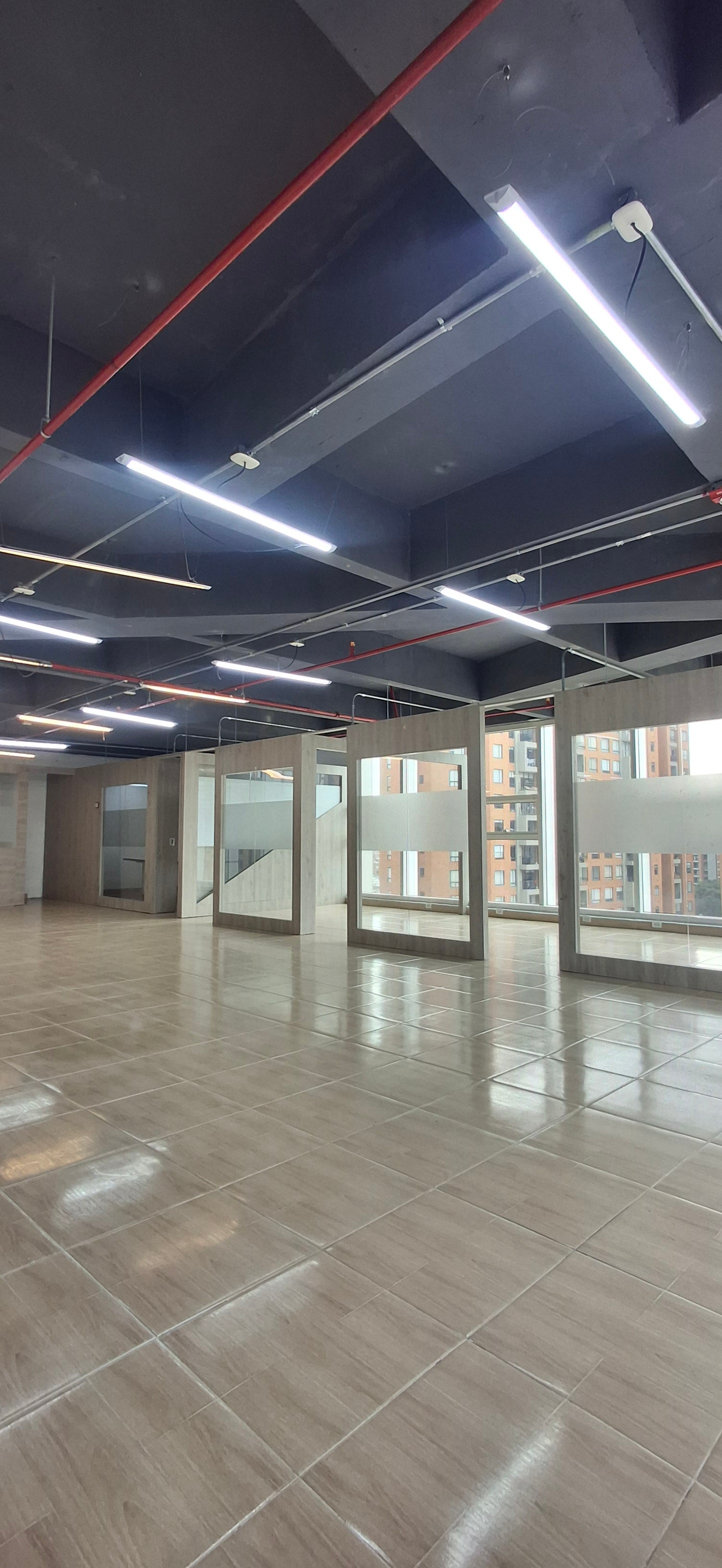 Oficina en Arriendo Centro Empresarial Maz