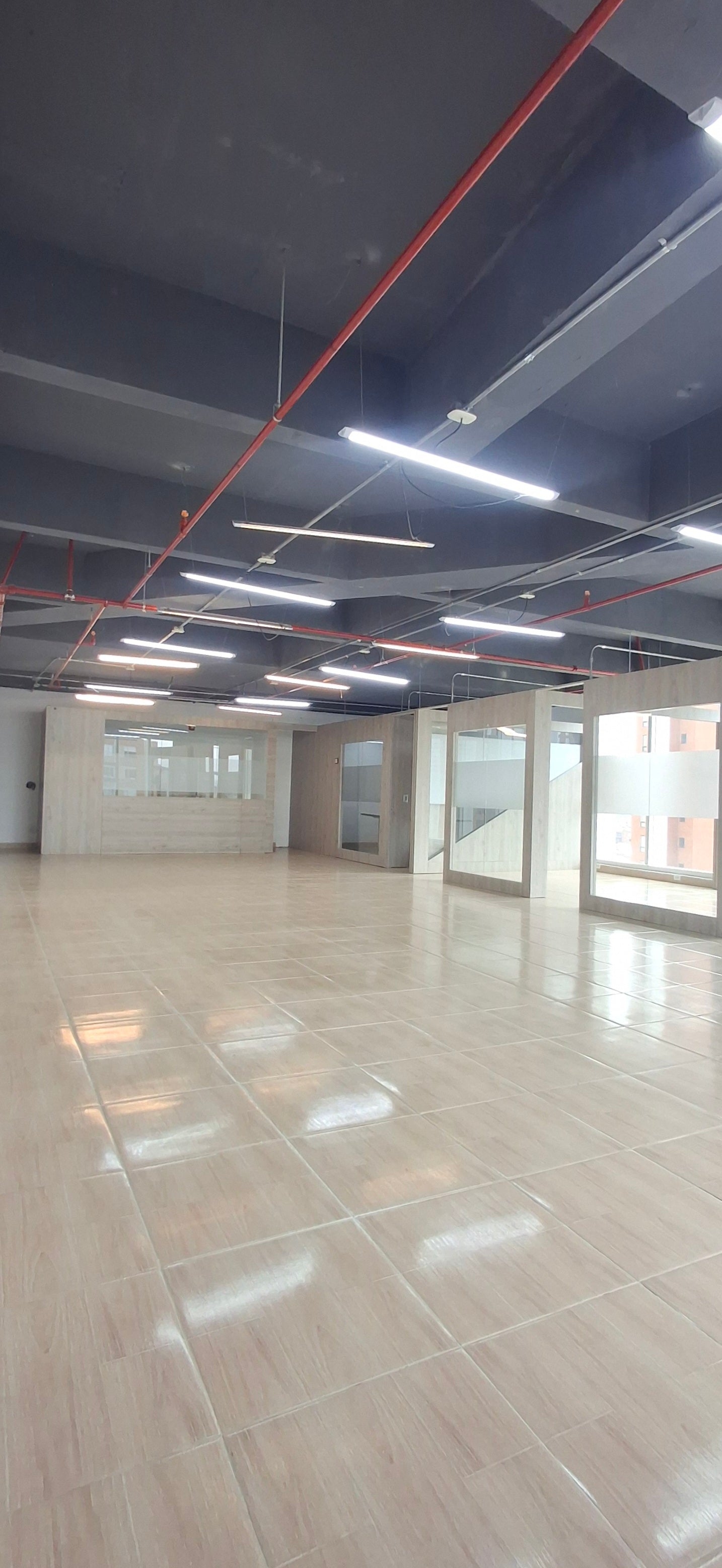 Oficina en Arriendo Centro Empresarial Maz