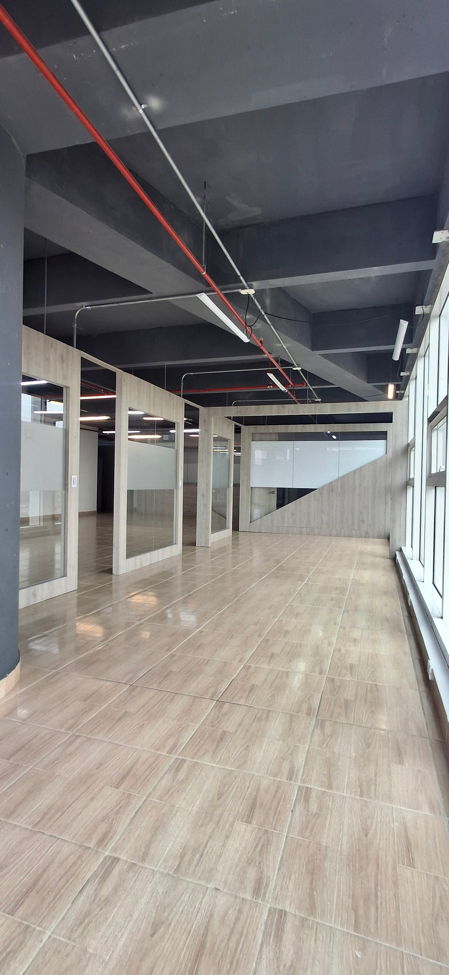 Oficina en Arriendo Centro Empresarial Maz