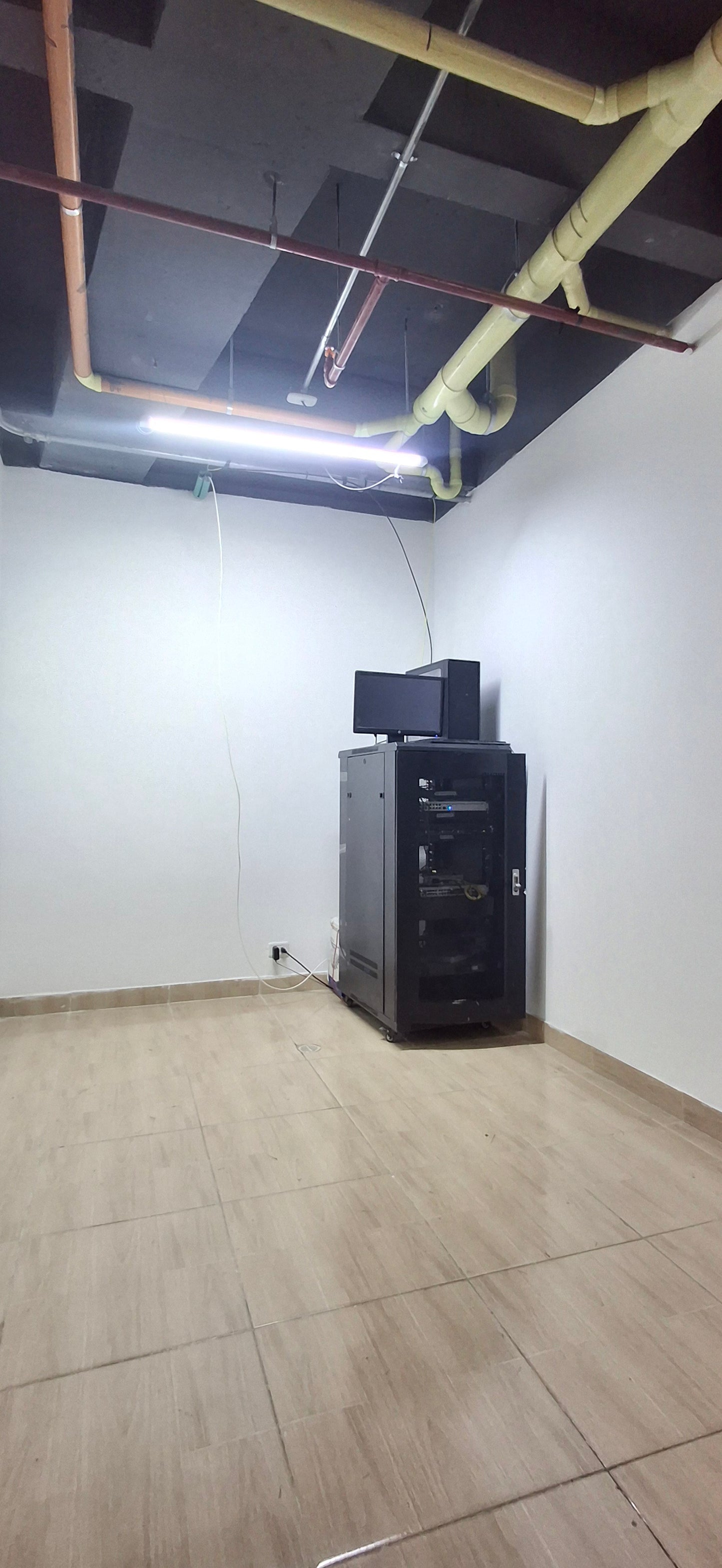Oficina en Arriendo Centro Empresarial Maz