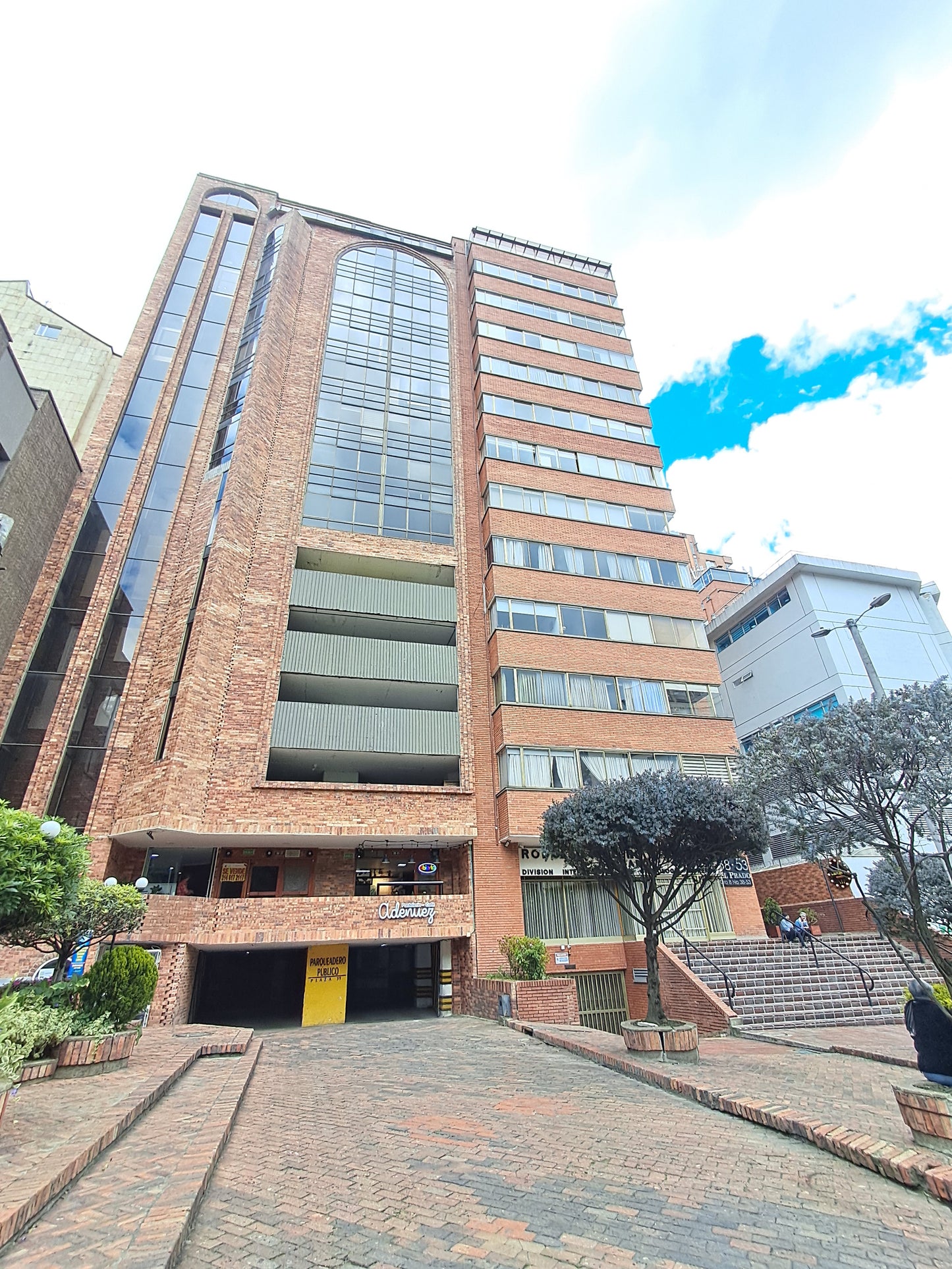 Linda Oficina En Arriendo En Teusaquillo