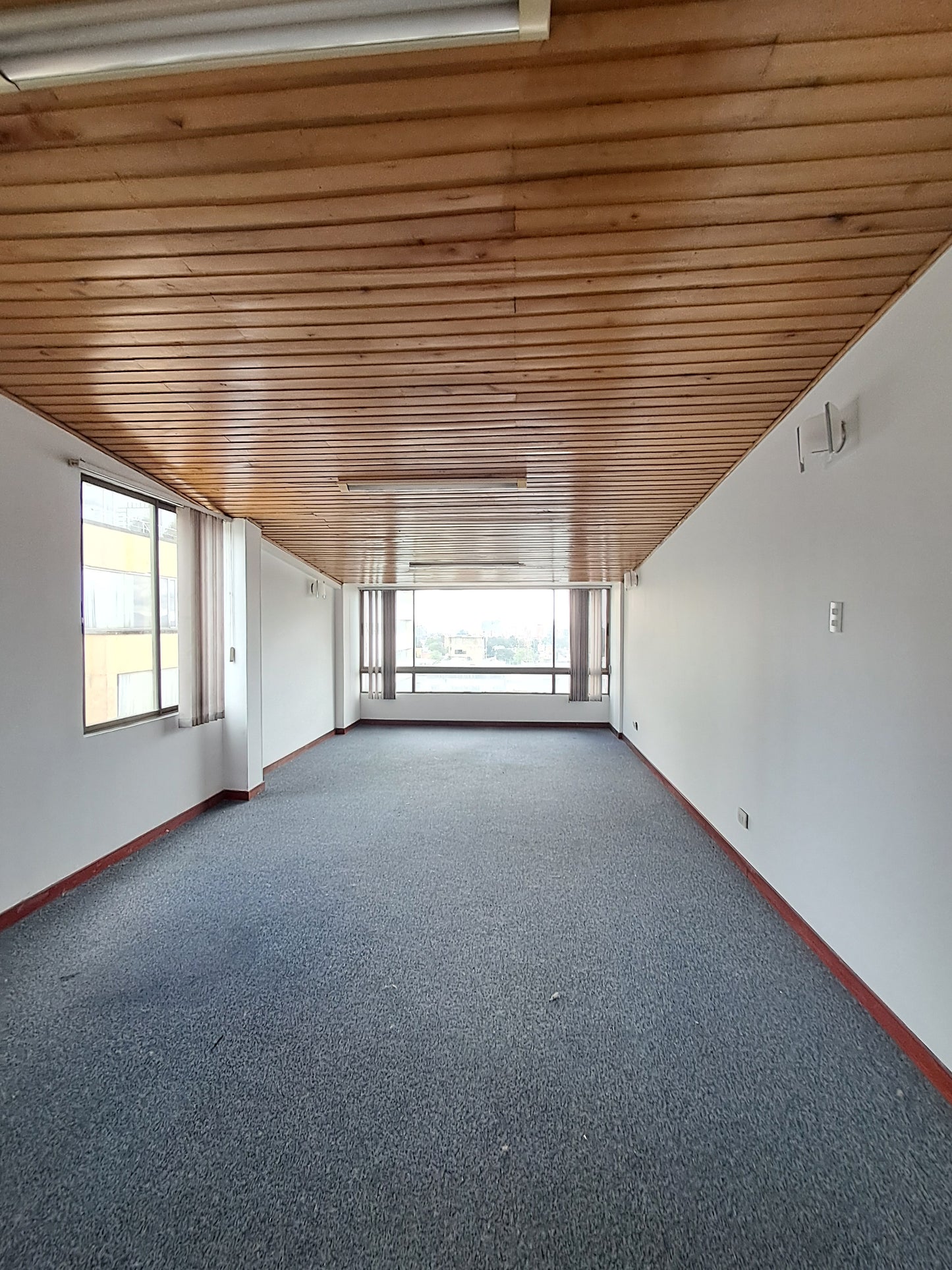 Linda Oficina En Arriendo En Teusaquillo