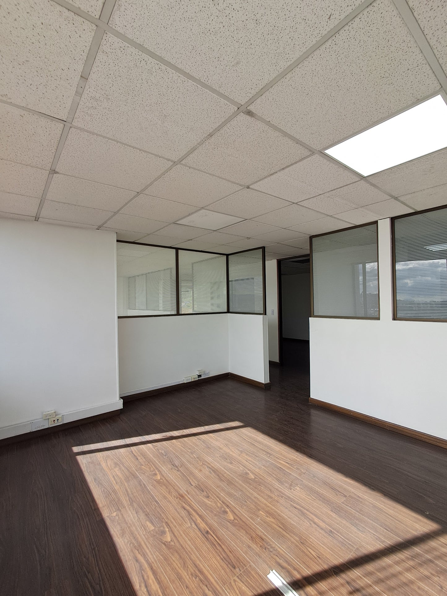 Hermosa Oficina En Arriendo En North Point