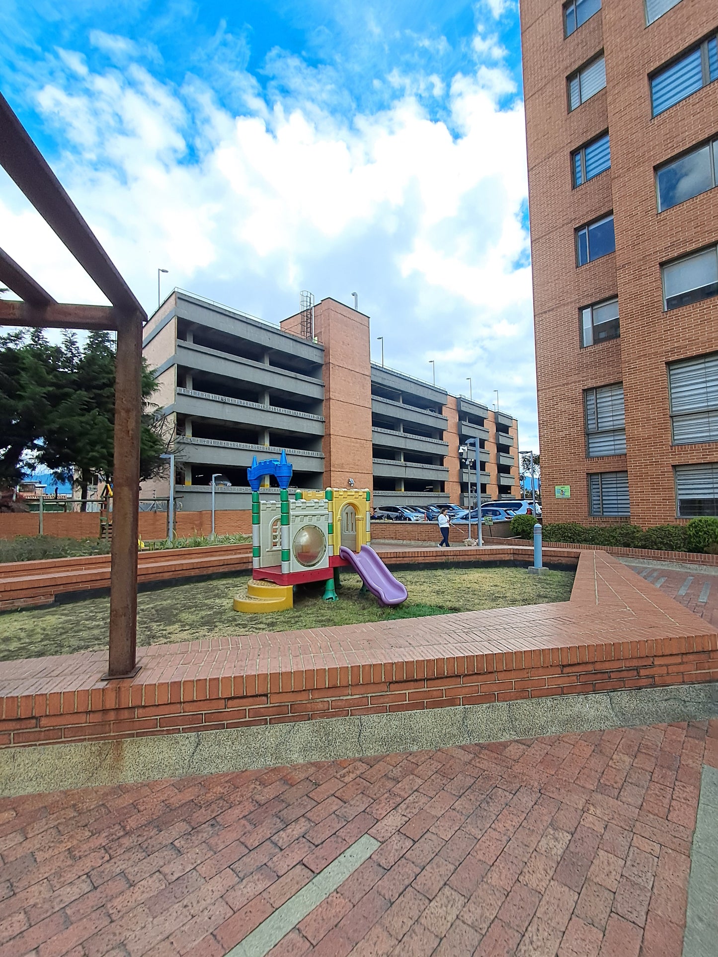 Precioso Apartamento En Arriendo En Ciudad Jardin