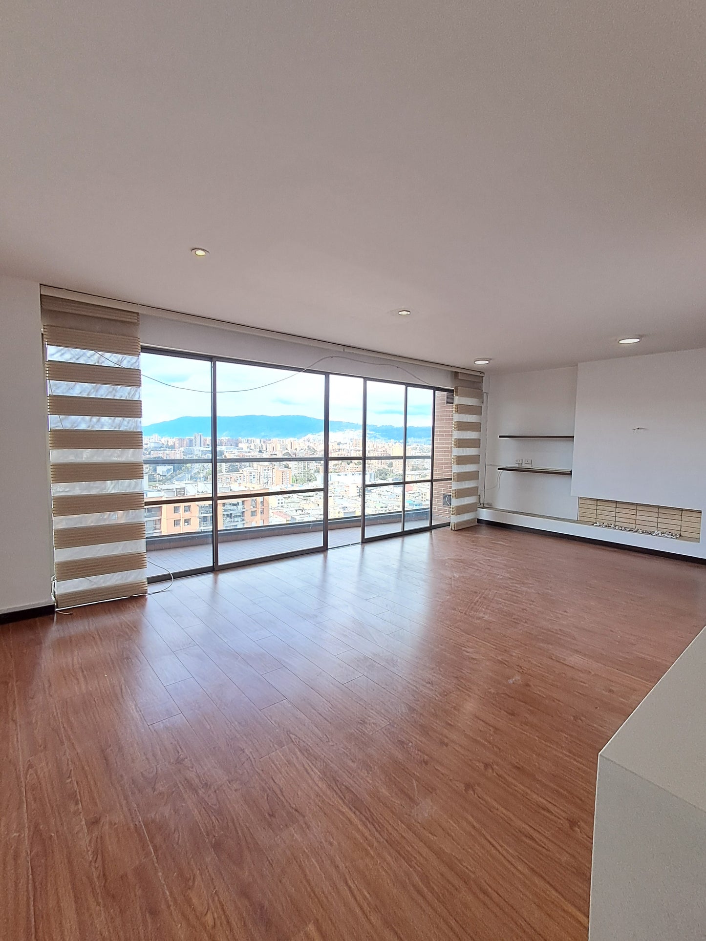 Precioso Apartamento En Arriendo En Ciudad Jardin