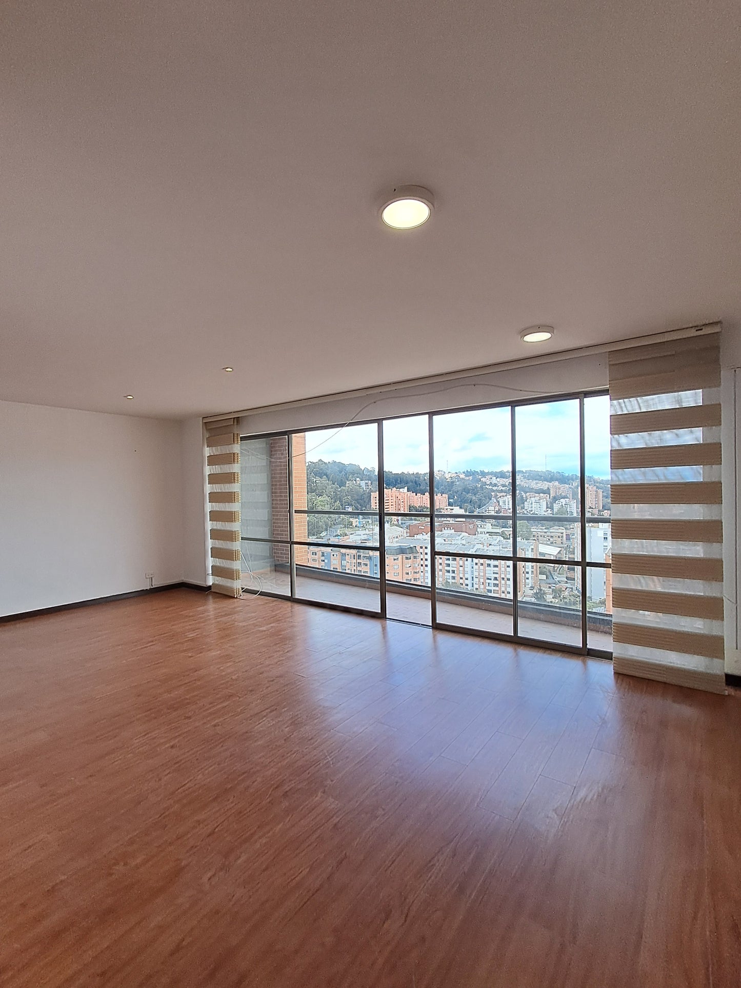 Precioso Apartamento En Arriendo En Ciudad Jardin
