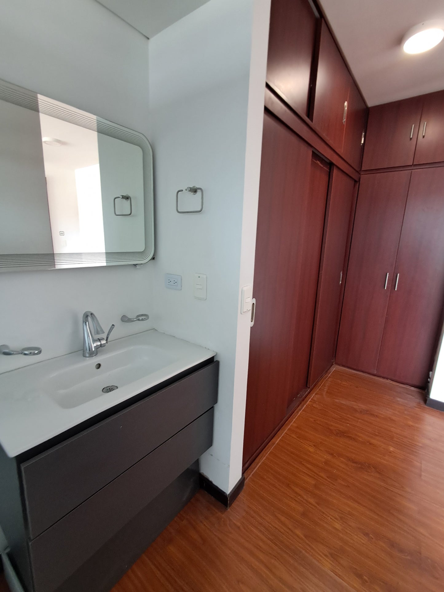 Precioso Apartamento En Arriendo En Ciudad Jardin