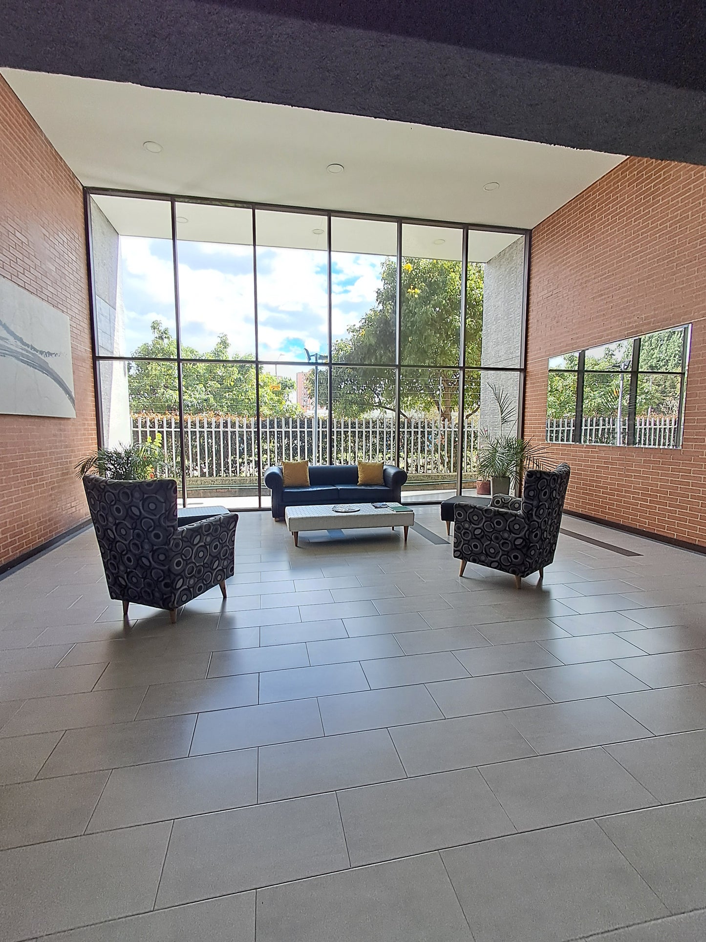 Precioso Apartamento En Arriendo En Ciudad Jardin