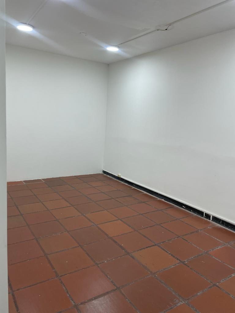 233-908 Arriendo Casa Comercial en el Polo