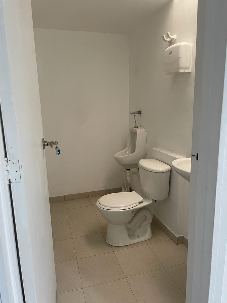 233-908 Arriendo Casa Comercial en el Polo