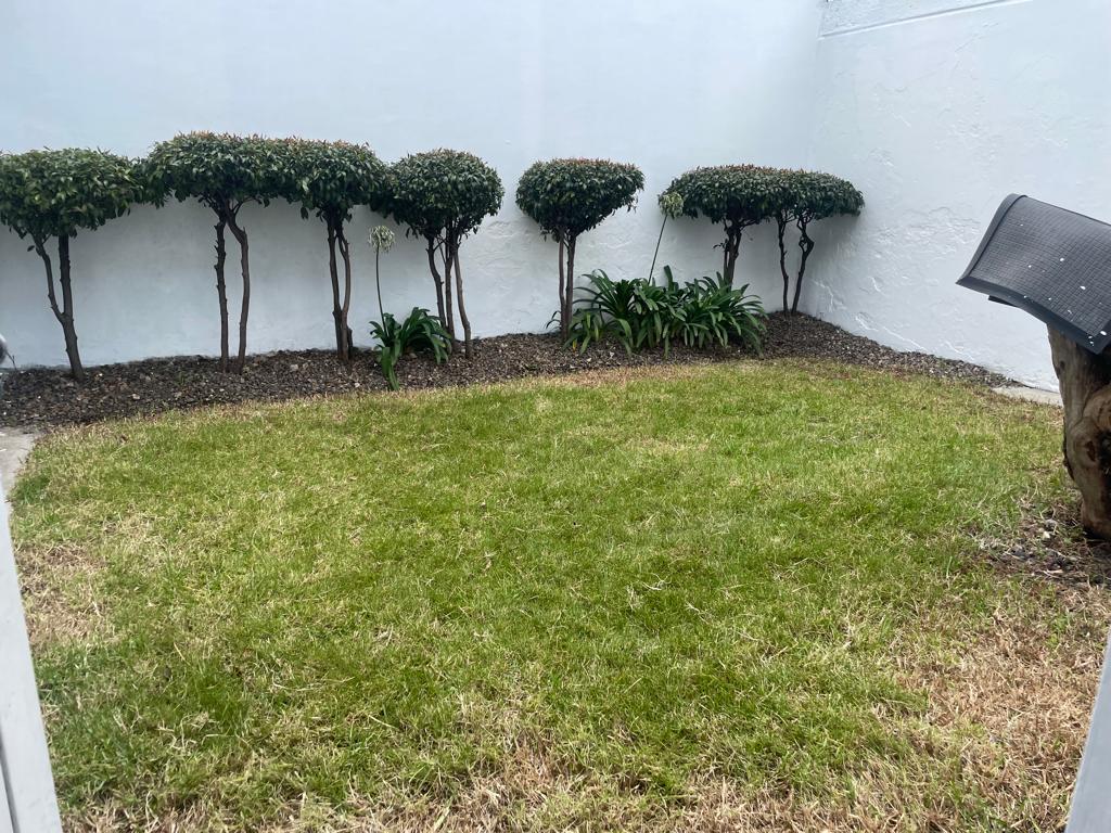 233-908 Arriendo Casa Comercial en el Polo