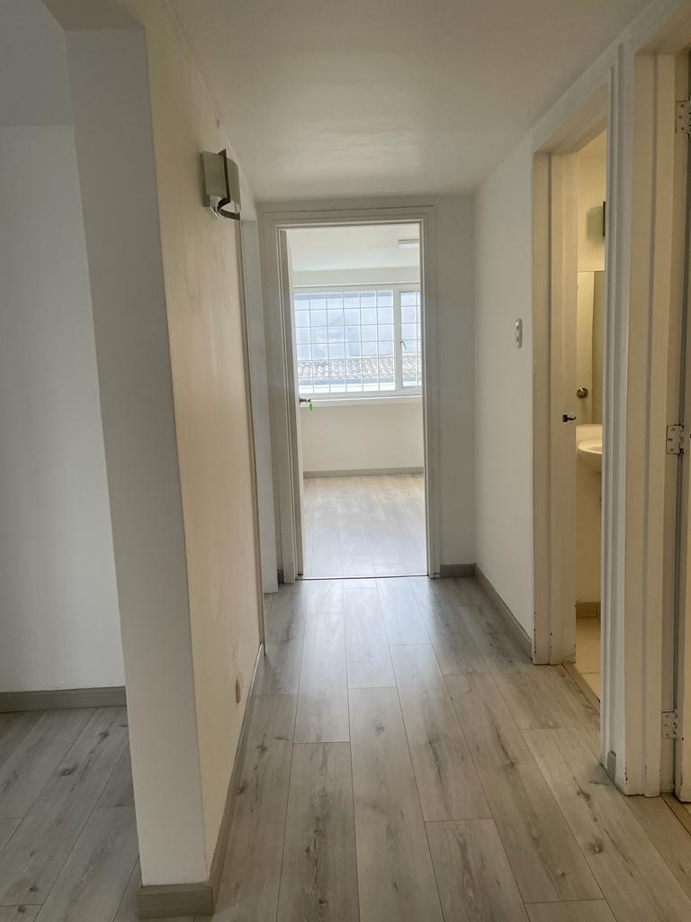 233-908 Arriendo Casa Comercial en el Polo