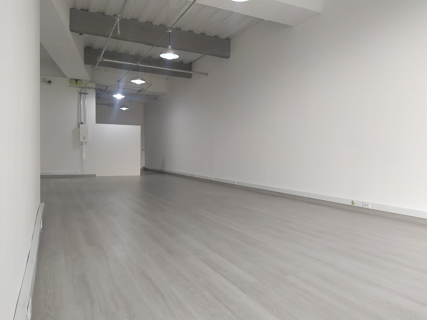 Grandiosa Oficina en venta en North Point De 67 m2