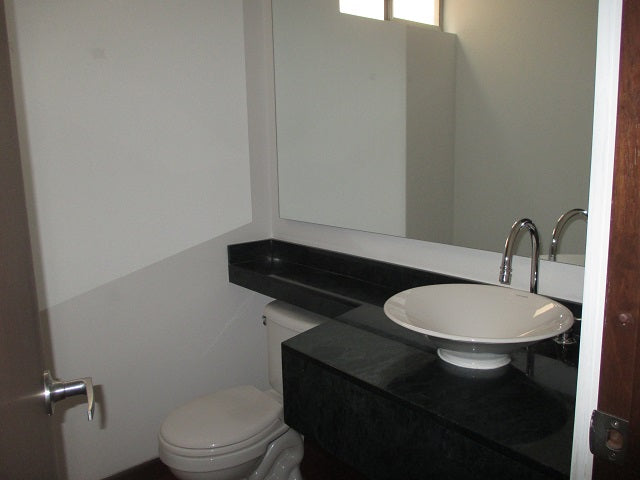 233-509 Maravilloso apartamento en venta en Colina Campestre