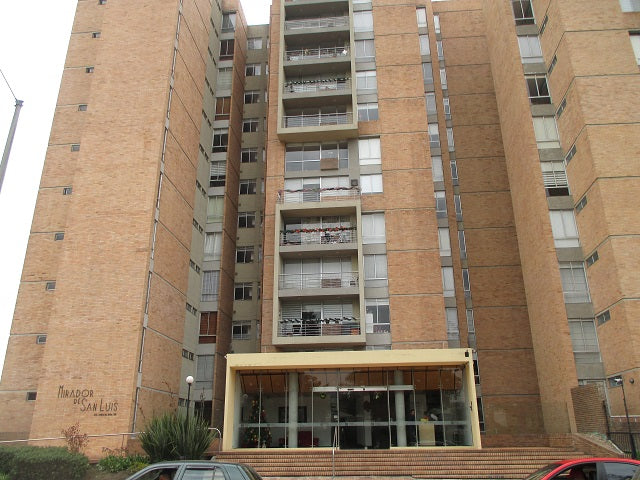233-509 Maravilloso apartamento en venta en Colina Campestre