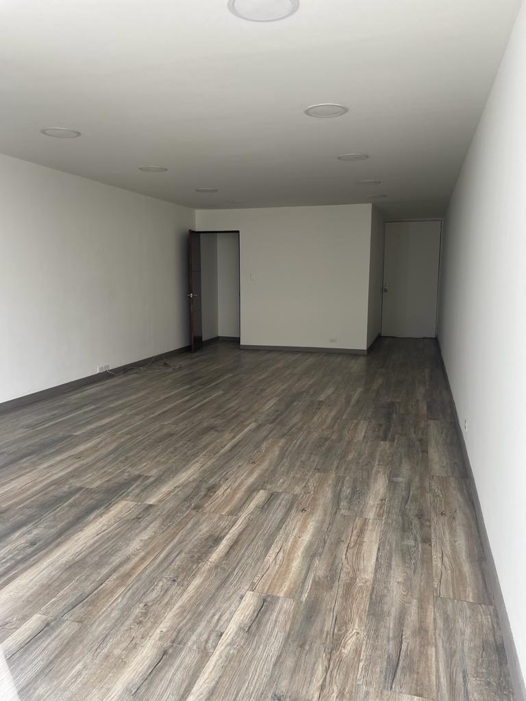 233-919 Grandiosa oficina en arriendo en Barrancas