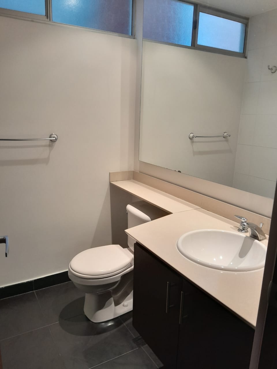 233-509 Maravilloso apartamento en venta en Colina Campestre