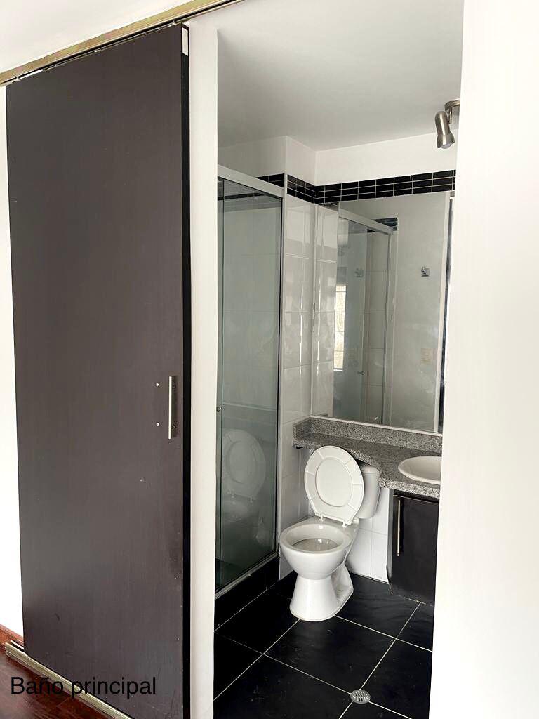 233-924 Espectacular apartamento en venta en Cedritos