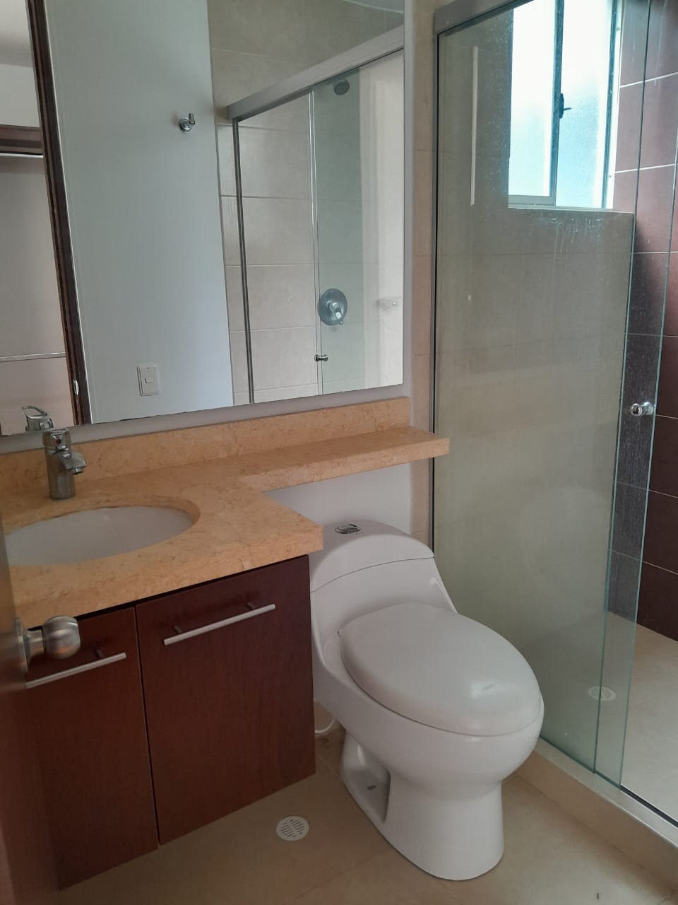 233-159 Apartamento en arriendo en Alameda