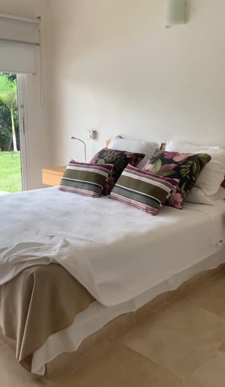 VENDO CASA CAMPESTRE HERMOSA EN LA MESA / 233-947