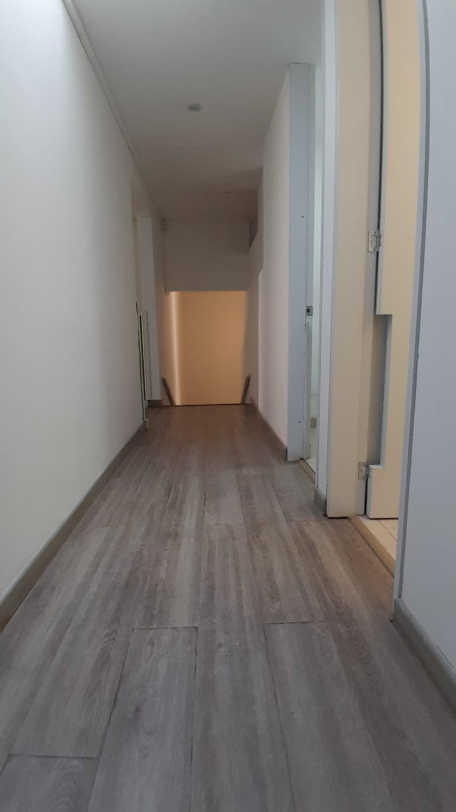 Vendo casa comercial con oficinas