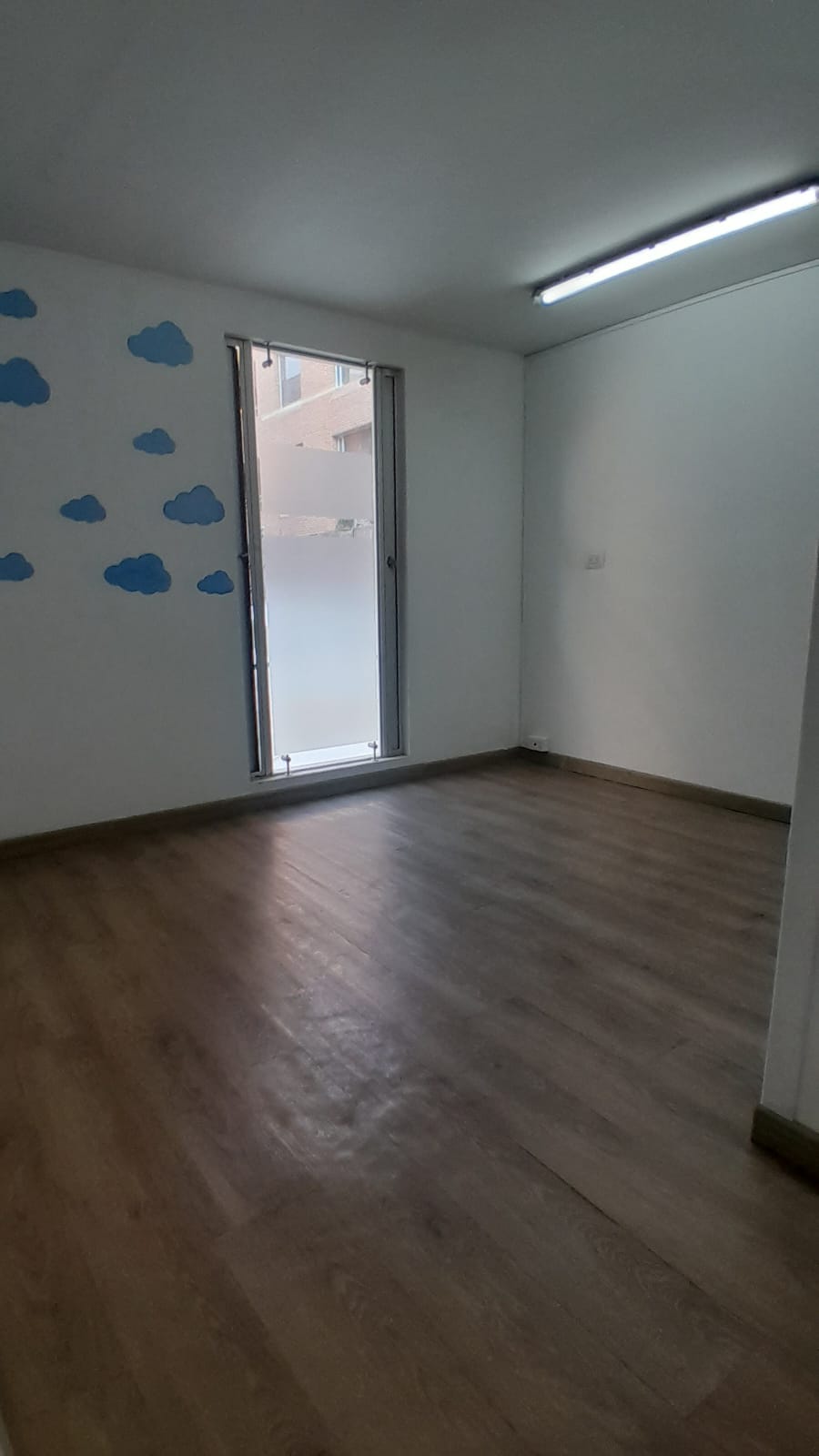 Vendo casa comercial con oficinas