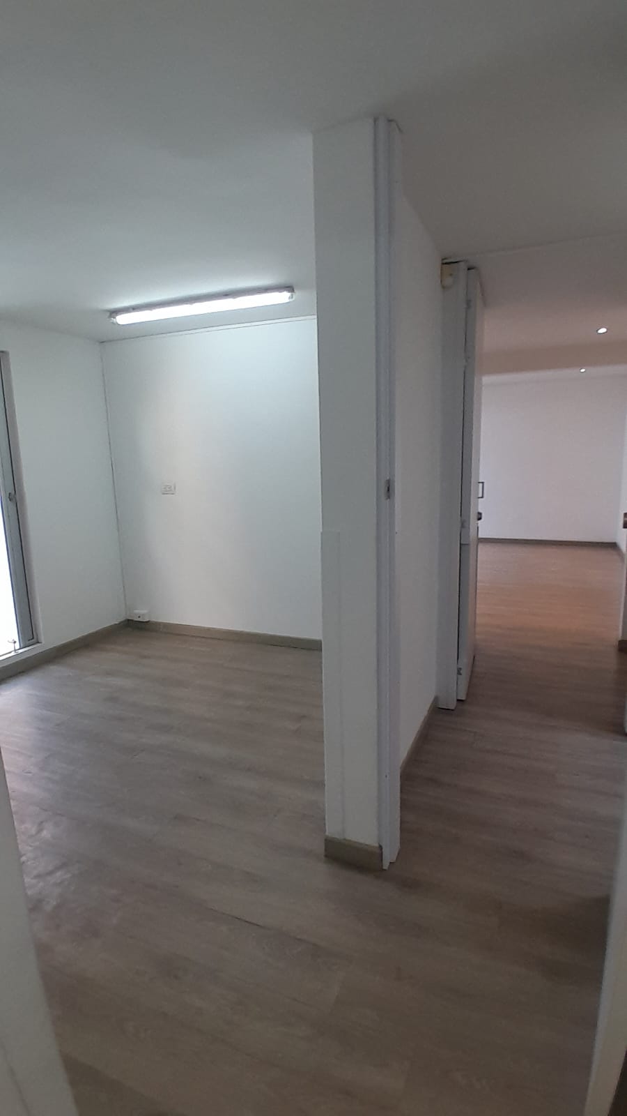 Vendo casa comercial con oficinas