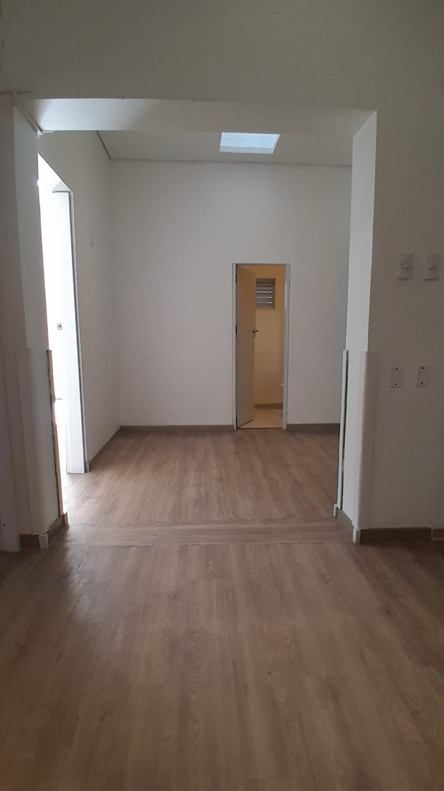 Vendo casa comercial con oficinas