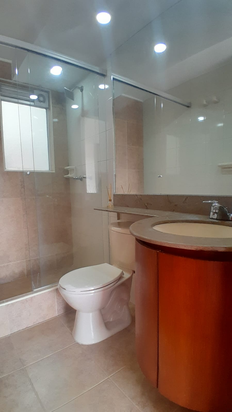 Vendo hermoso apartamento en Alcala / 233-944