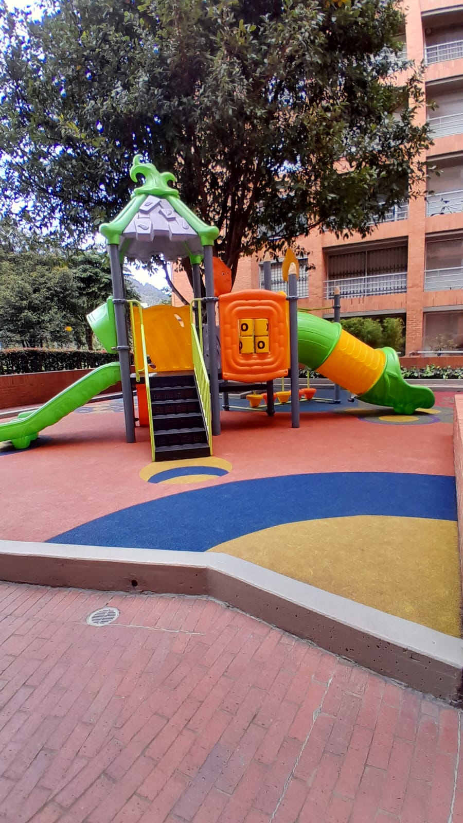 Vendo hermoso apartamento en Alcala / 233-944