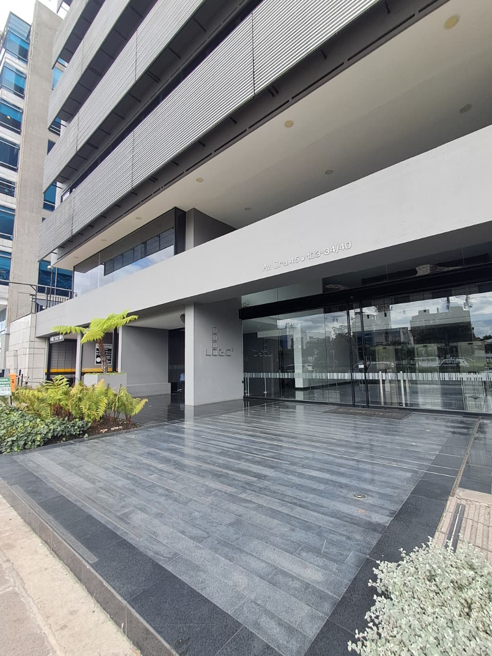 Acogedora Oficina En Arriendo En Santa Bibiana