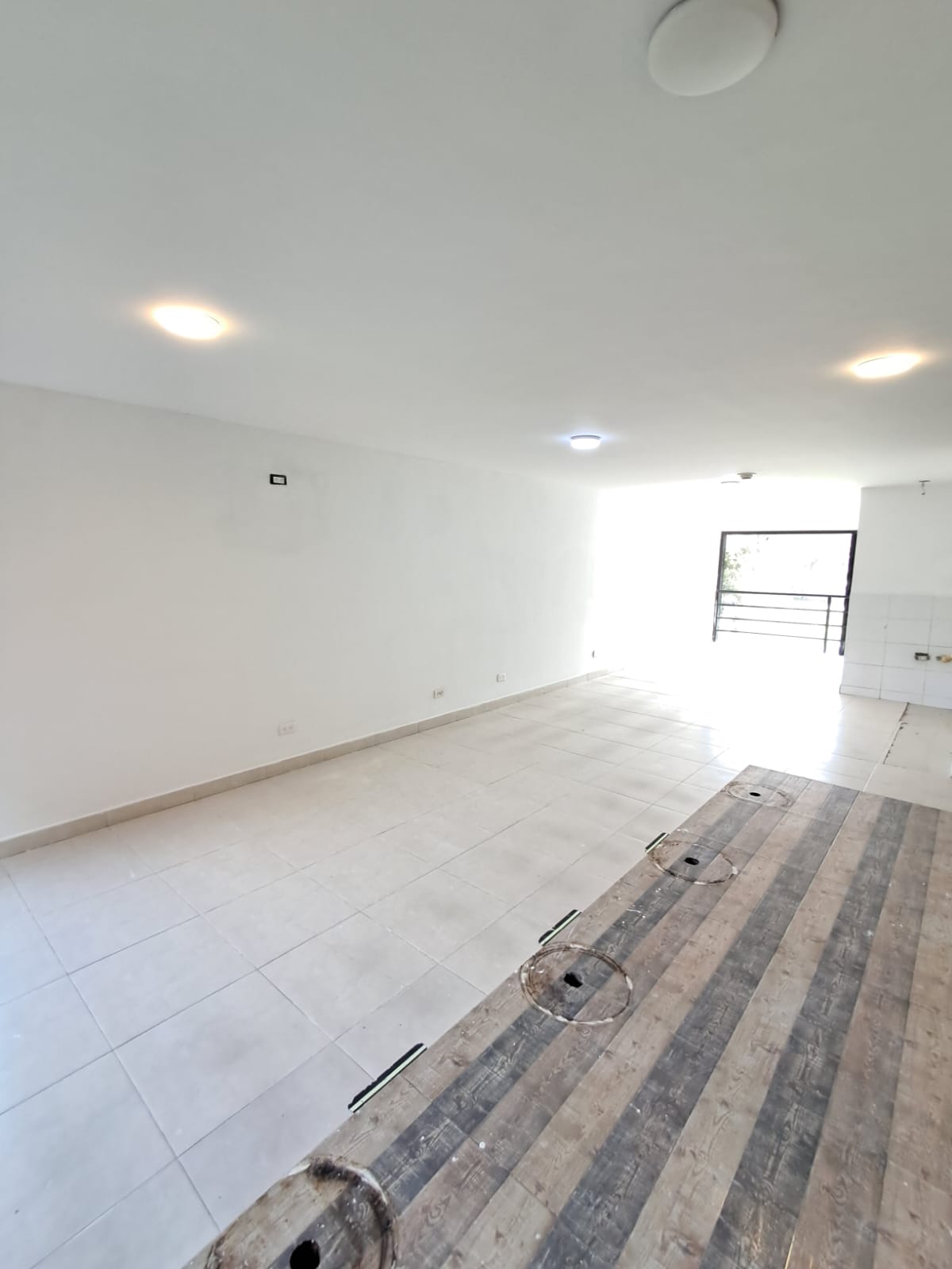 Hermoso Local En Venta En Colina