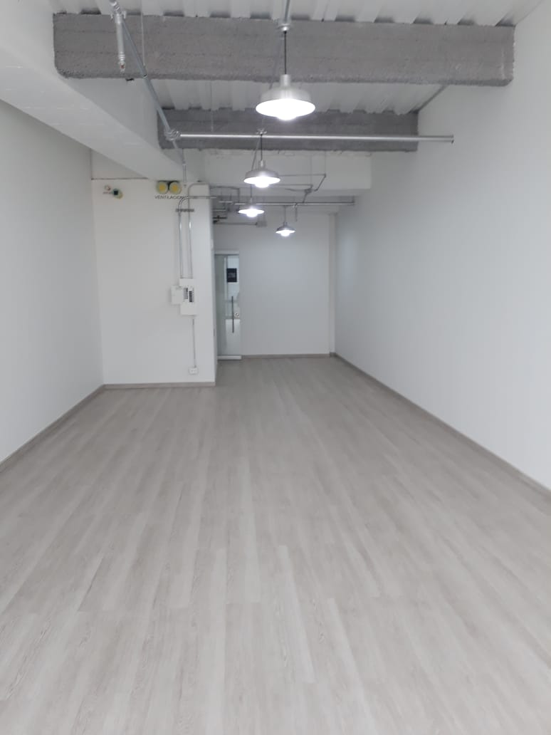 Grandiosa Oficina en venta en North Point De 67 m2