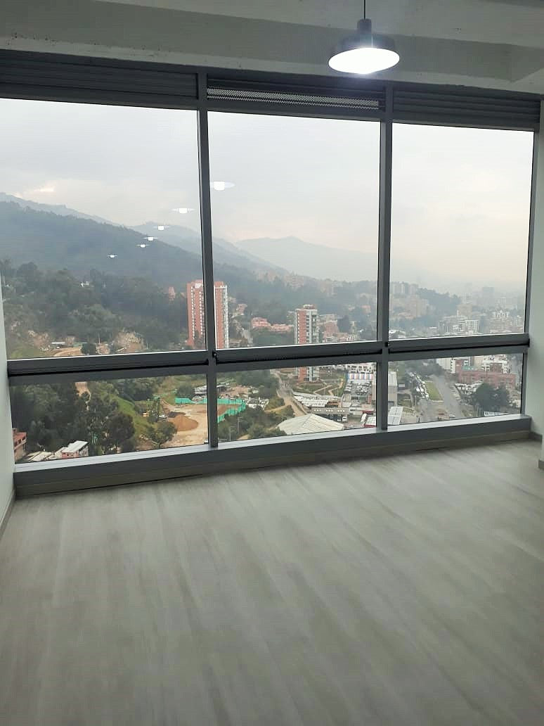 Grandiosa Oficina en venta en North Point De 67 m2