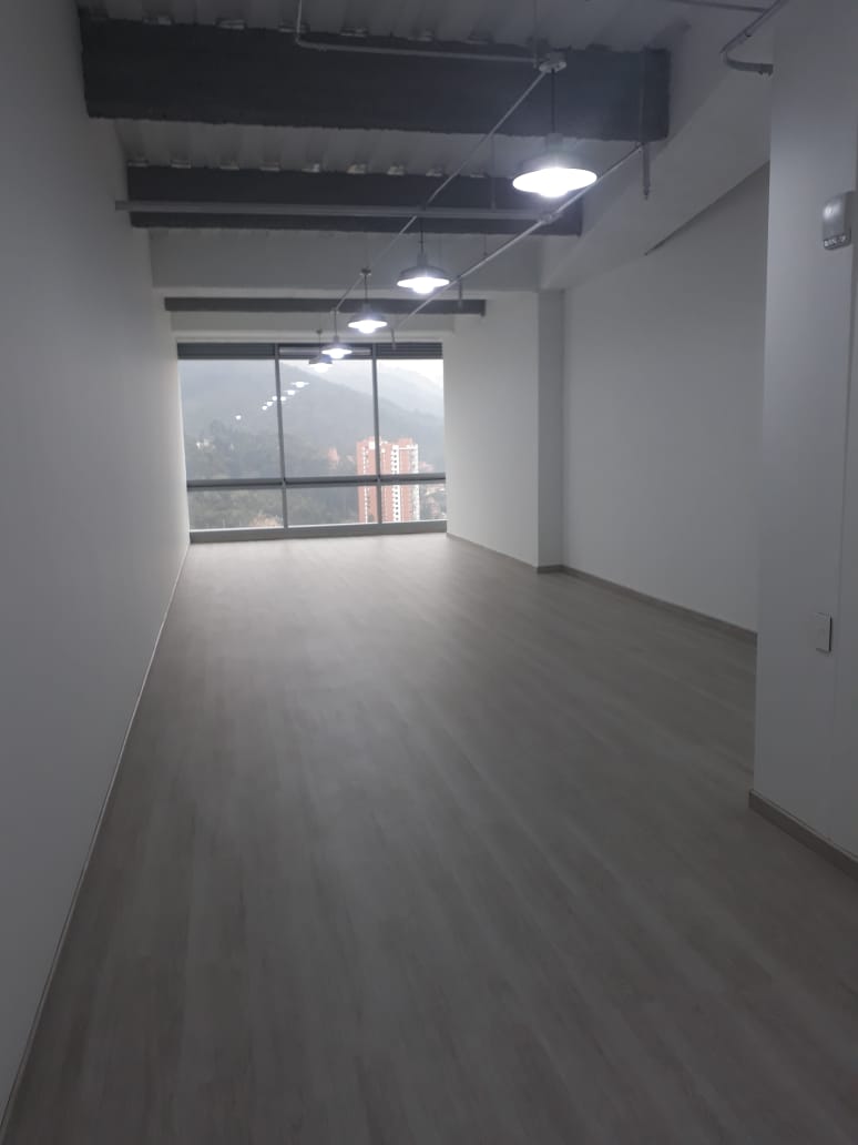 Grandiosa Oficina en venta en North Point De 67 m2