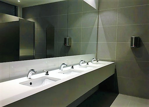 Arriendo oficina magnifica en North Point / 233-593