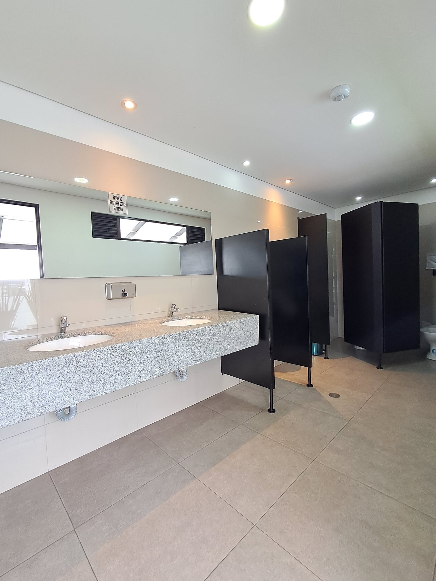 Hermosa Oficina En Arriendo En El Chico