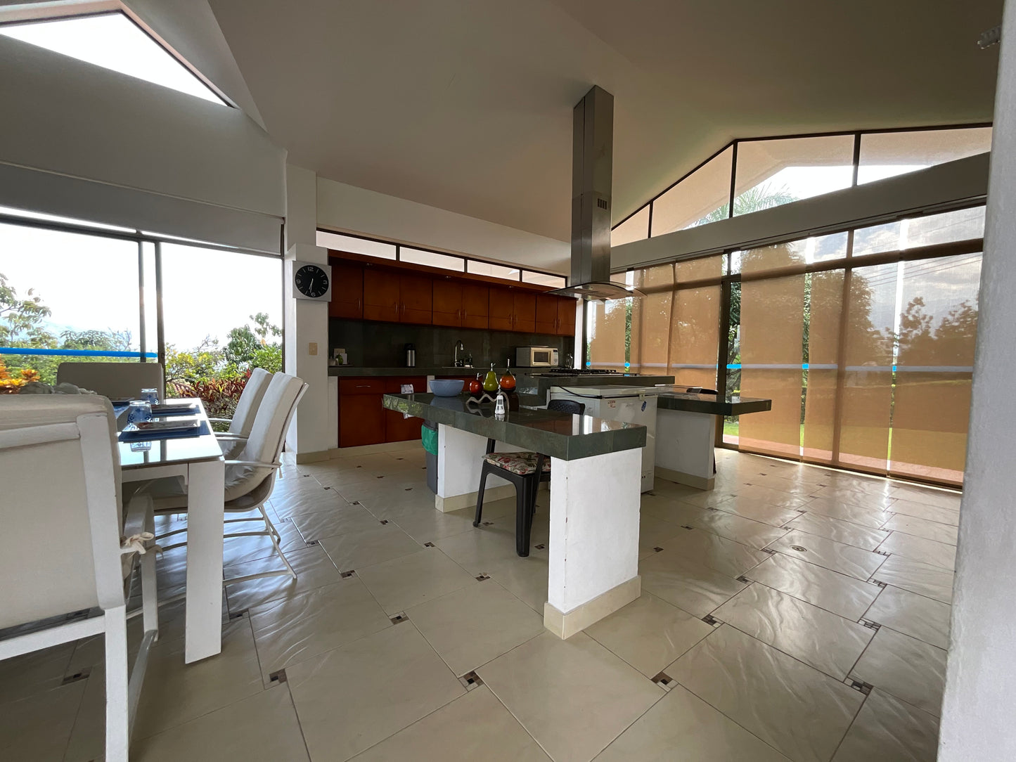 HERMOSA CASA CAMPESTRE EN LA MESA