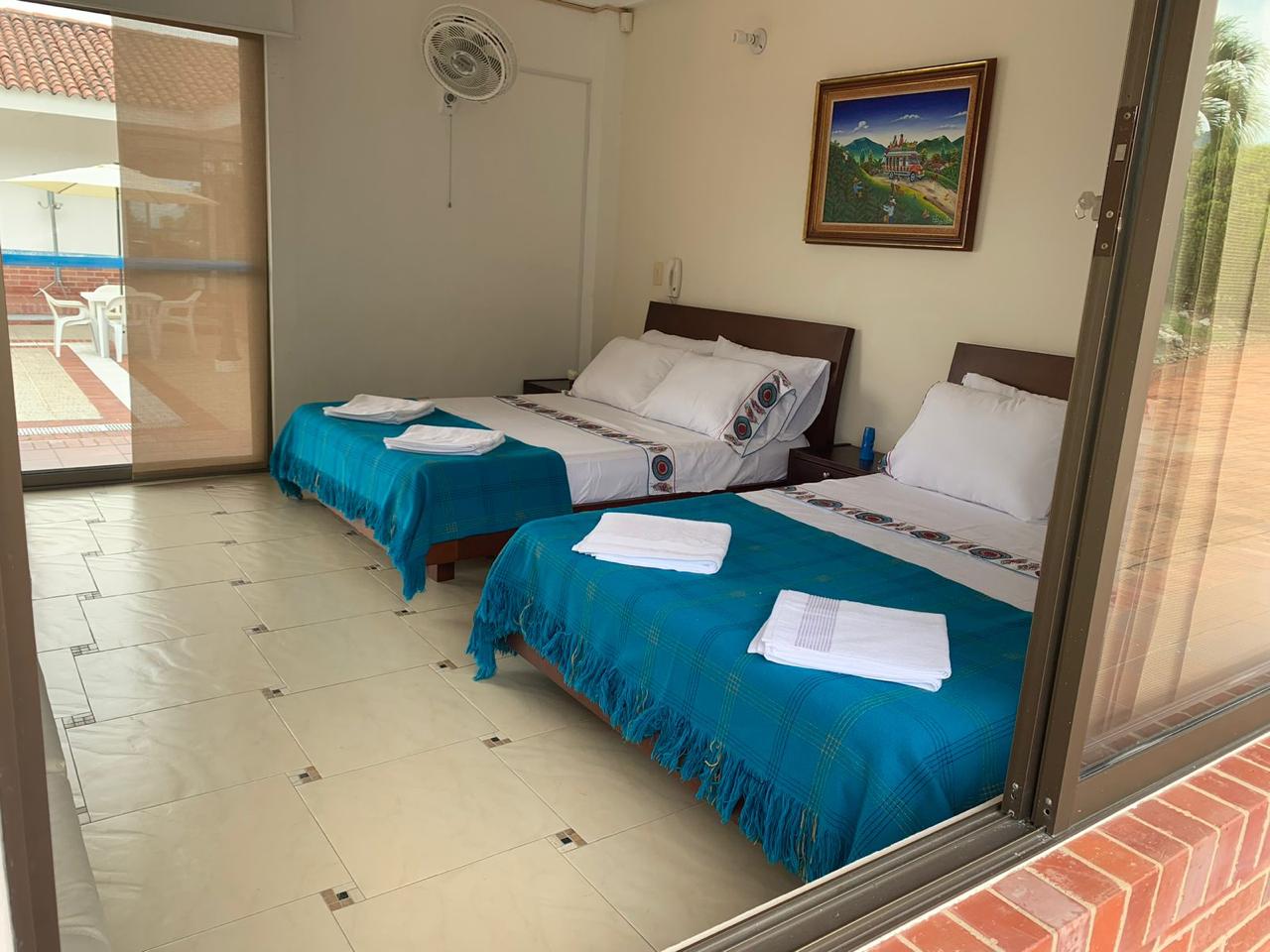 HERMOSA CASA CAMPESTRE EN LA MESA