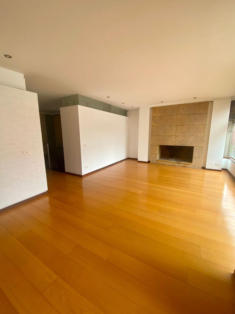 Hermoso Apartamento Duplex En El Chico