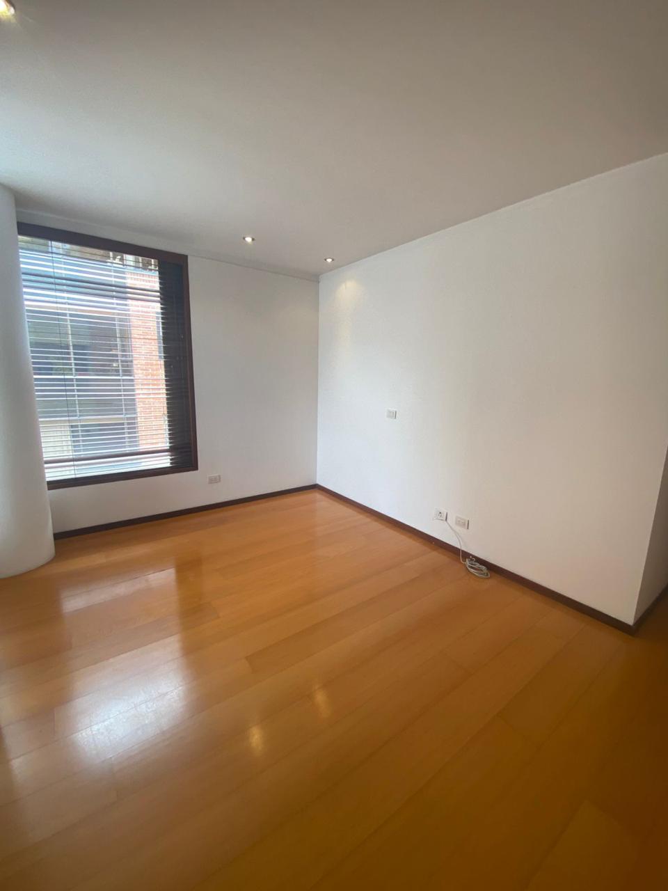 Hermoso Apartamento Duplex En El Chico