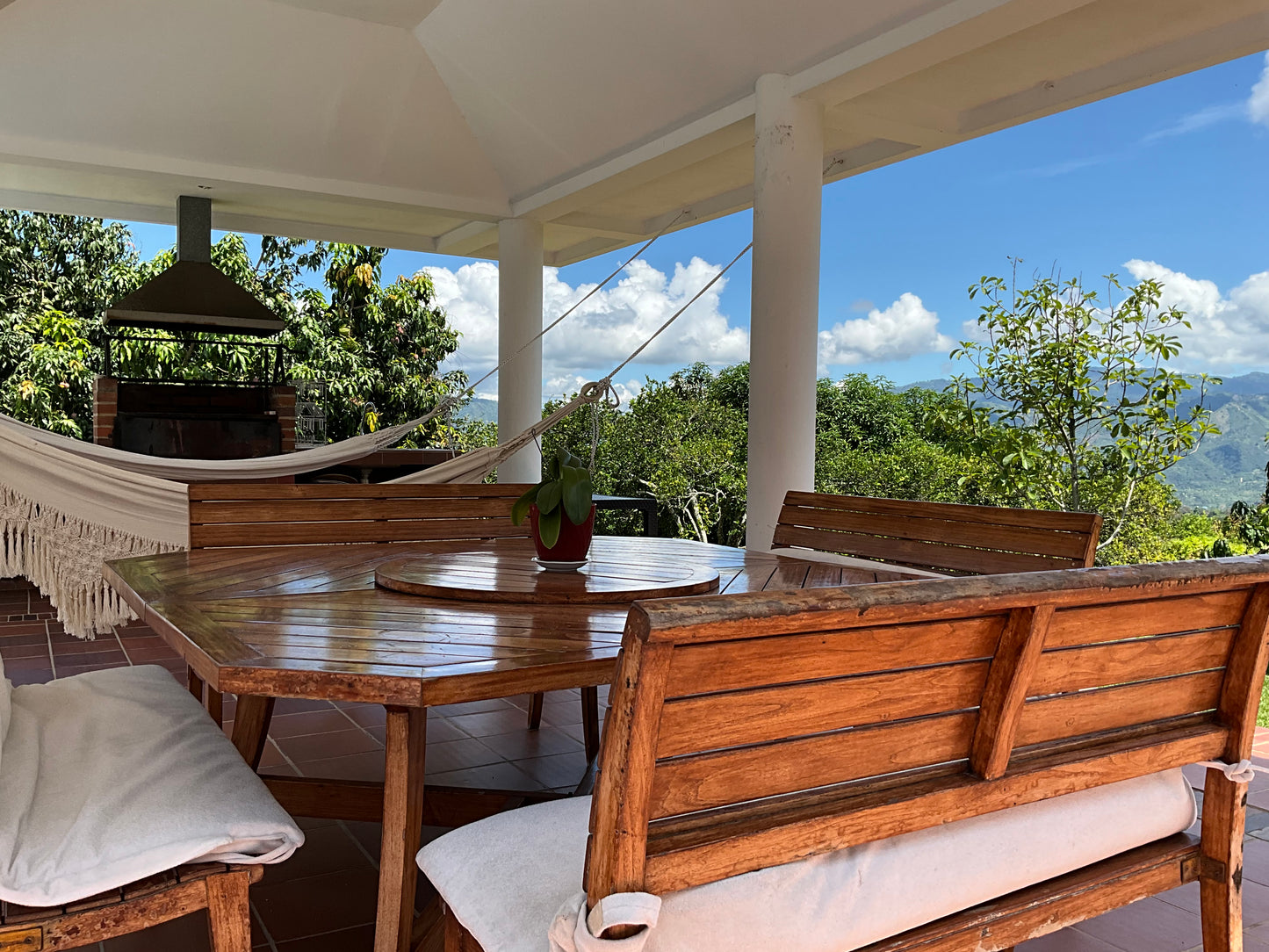 HERMOSA CASA CAMPESTRE EN LA MESA