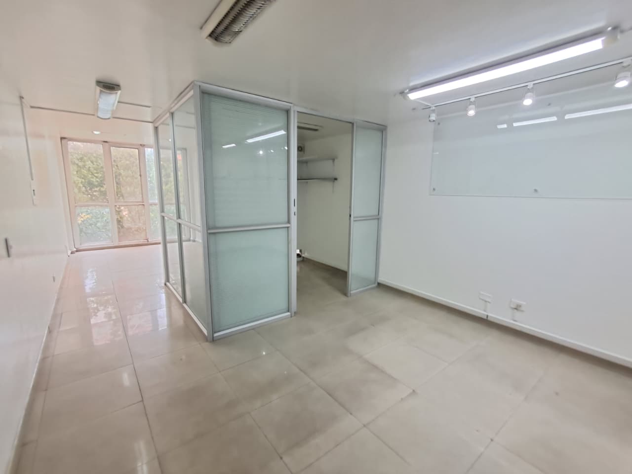 Amplio Y Acogedor Consultorio En Arriendo En Chapinero