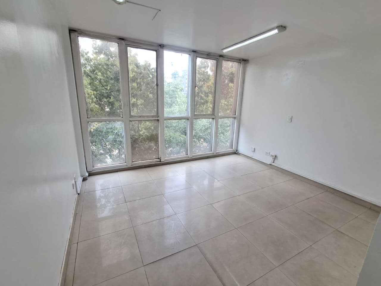 Amplio Y Acogedor Consultorio En Arriendo En Chapinero
