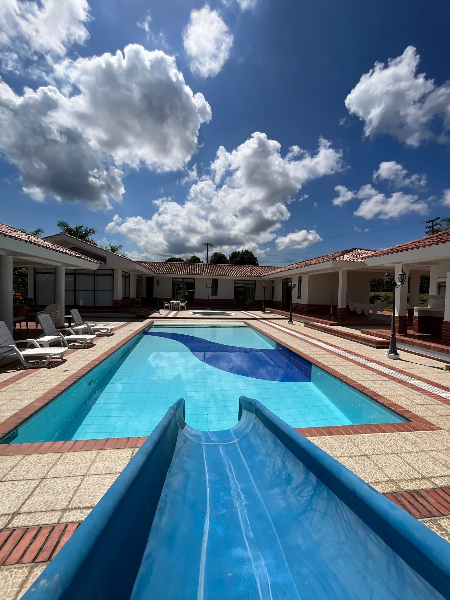 HERMOSA CASA CAMPESTRE EN LA MESA