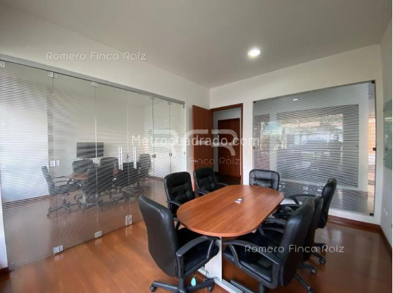 Hermosa Oficina En Arriendo En El Chico